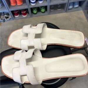 Hermes Oran : White Leather Women's Sandals